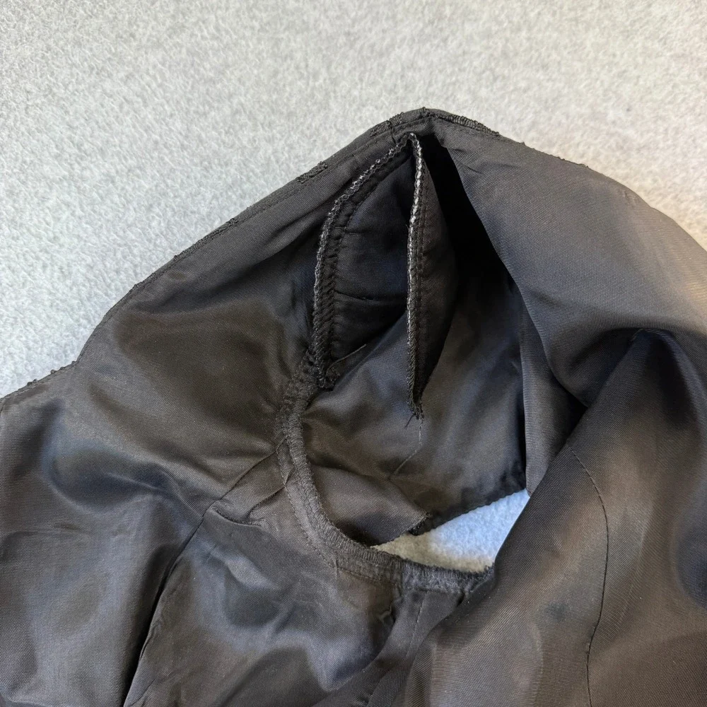 Hampton Nites Vintage 90s Black Lace Silver Brocade Rhinestone Cap Sleeve Blouse - Picture 11 of 14